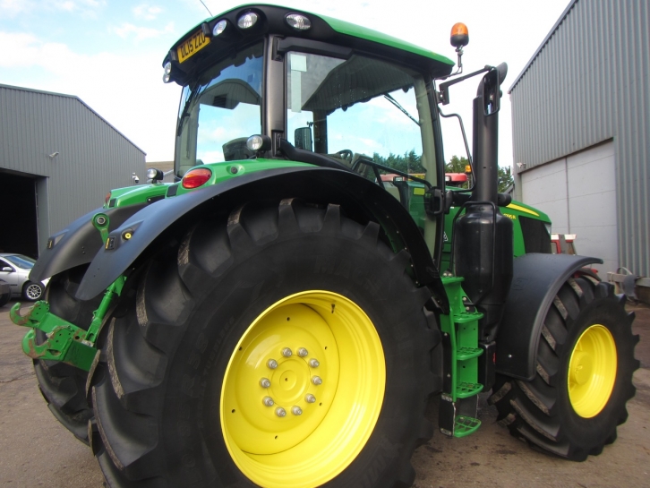 John Deere 6195R