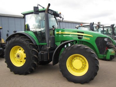 John Deere 7930