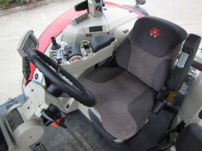 Massey Ferguson 8670