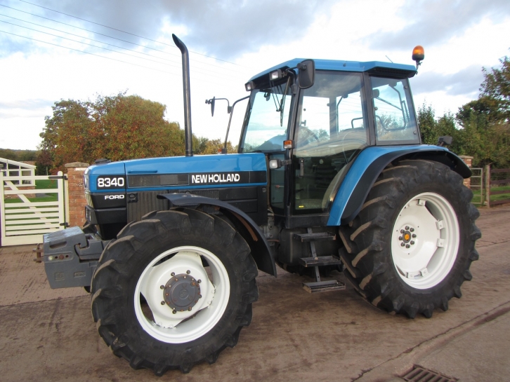 New Holland 8340