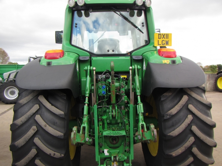 John Deere 6930