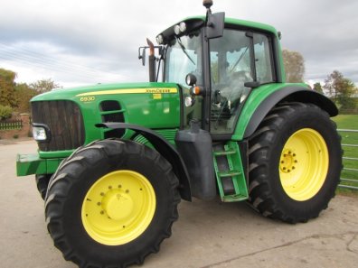 John Deere 6930