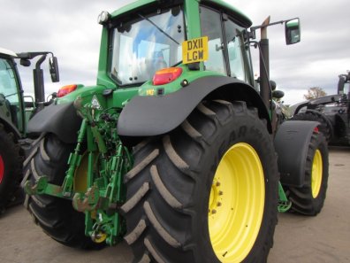 John Deere 6930
