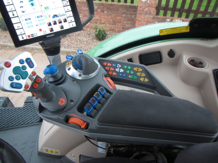 Fendt 724 Profi-Plus