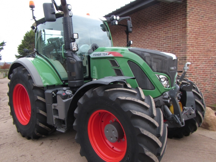 Fendt 724 Profi-Plus