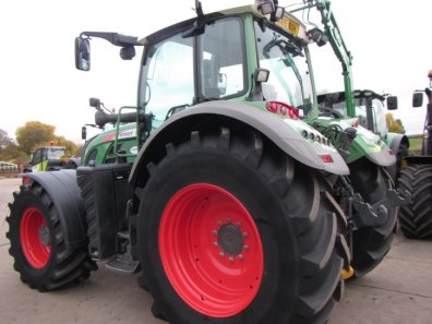 Fendt 724 Profi-Plus