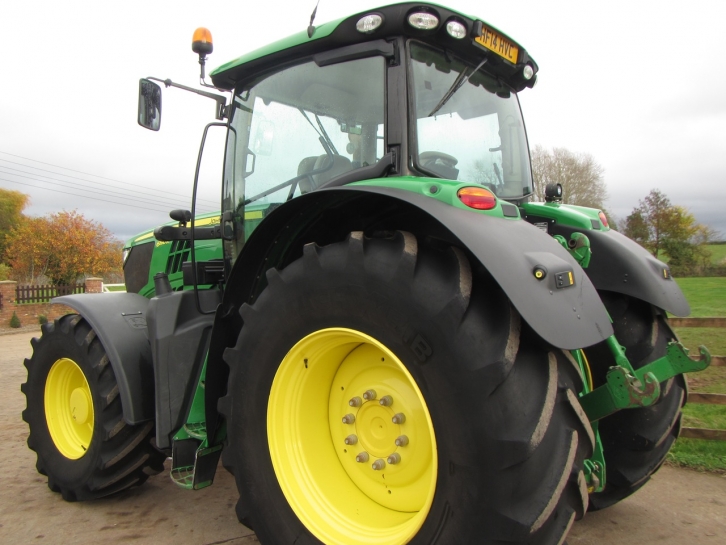 John Deere 6190R