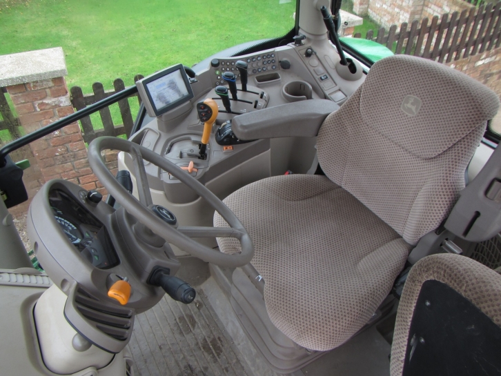 John Deere 6190R