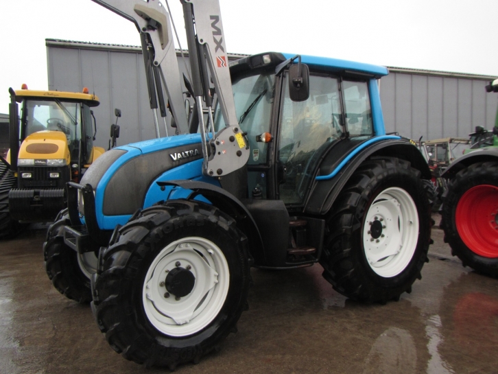 Valtra N111
