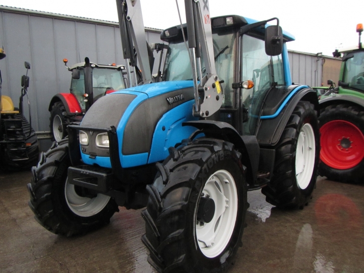 Valtra N111