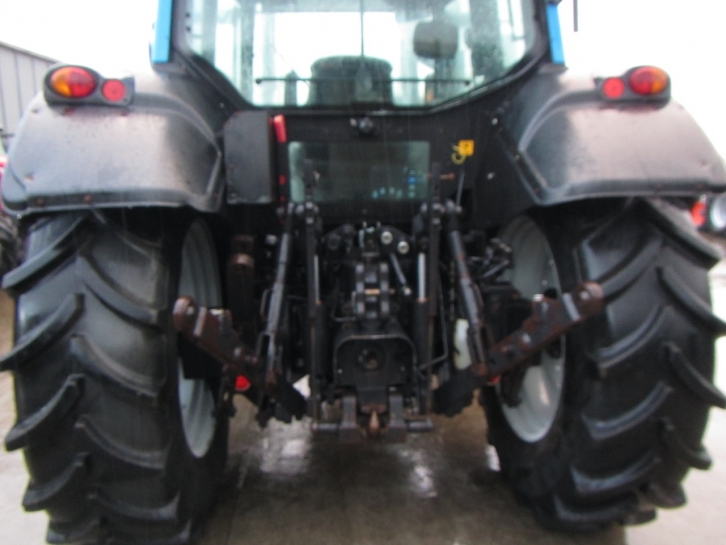 Valtra N111