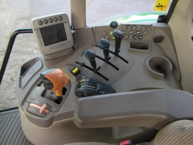 John Deere 6930