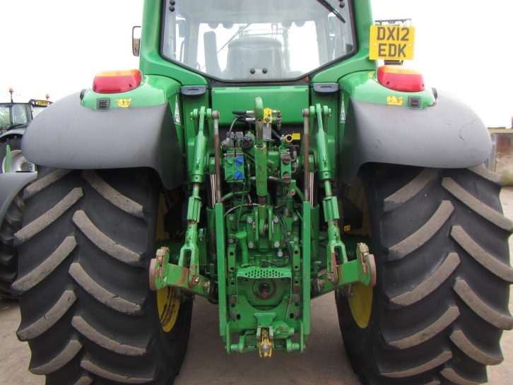 John Deere 6930