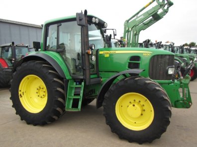 John Deere 6930