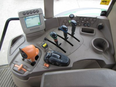 John Deere 6930