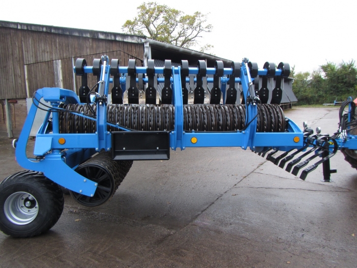 Zagroda 8.3 Metre rollers