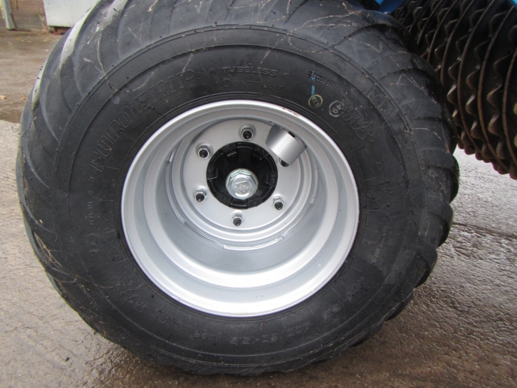 Zagroda 8.3 Metre rollers