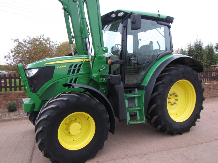 John Deere 6125R
