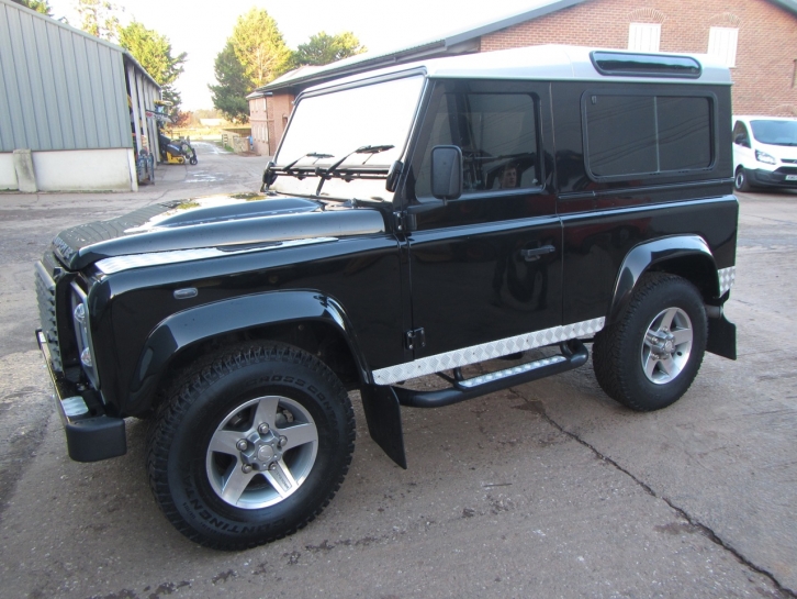 Land Rover 90 XS Station Wagon 2.2 TDCi