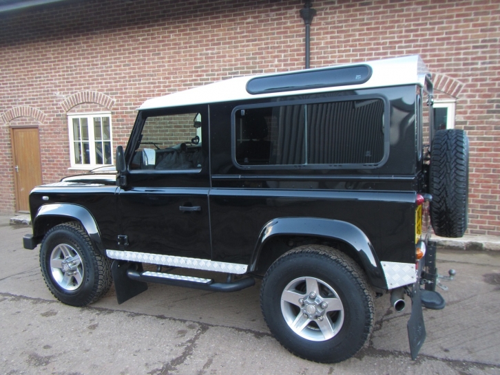 Land Rover 90 XS Station Wagon 2.2 TDCi