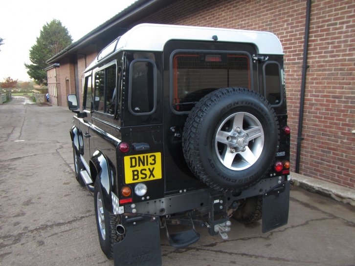 Land Rover 90 XS Station Wagon 2.2 TDCi