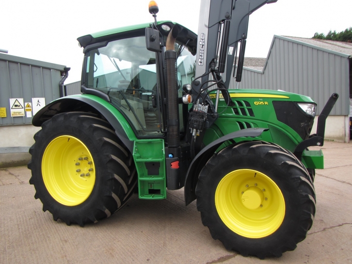 John Deere 6125R