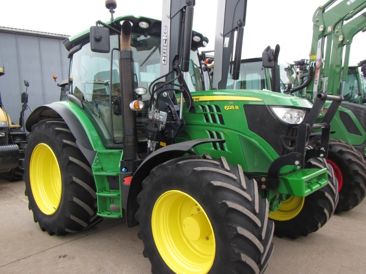 John Deere 6125R