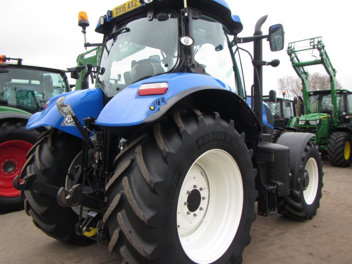 New Holland T7.210