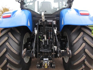 New Holland T7.210