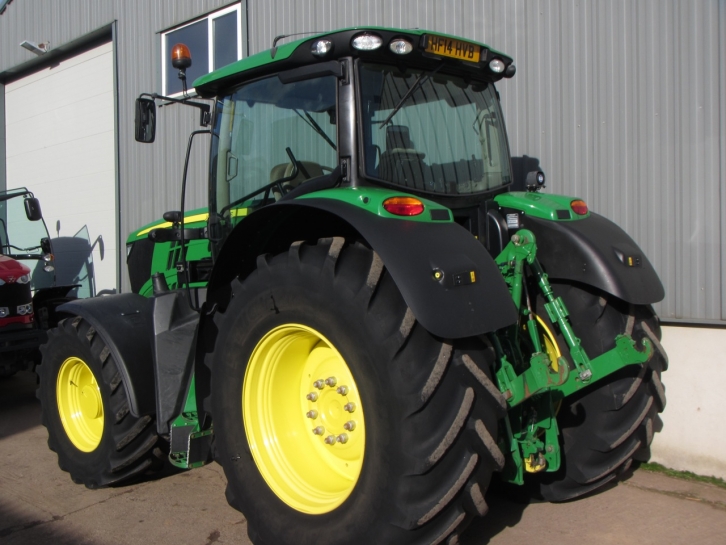 John Deere 6190R