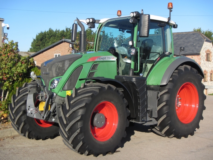 Fendt 724 Profi-Plus