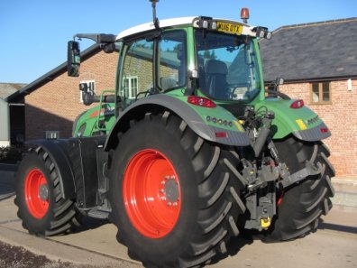 Fendt 724 Profi-Plus