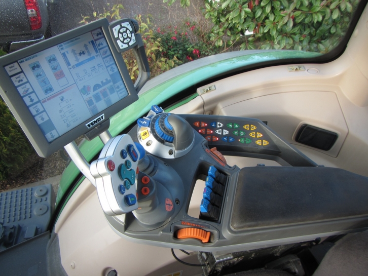 Fendt 824 Profi-Plus