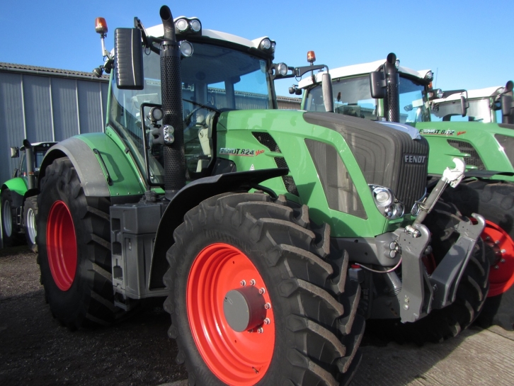 Fendt 824 Profi-Plus