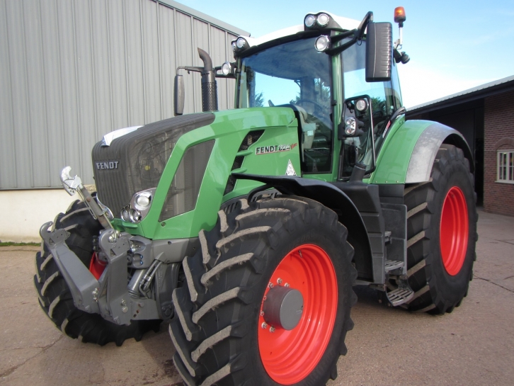Fendt 824 Profi-Plus