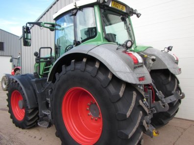 Fendt 824 Profi-Plus