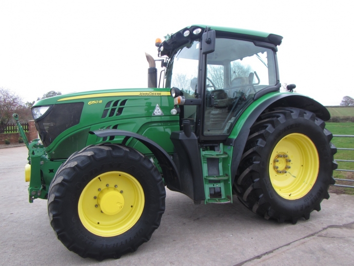 John Deere 6150R