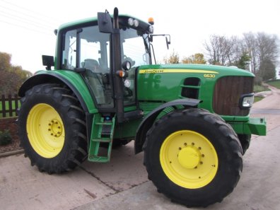 John Deere 6630