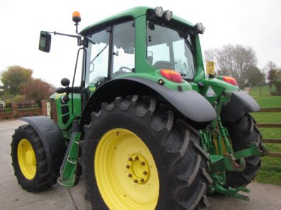 John Deere 6630