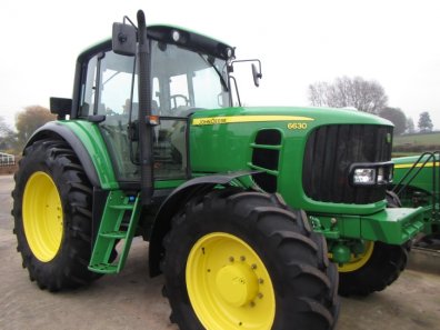 John Deere 6630