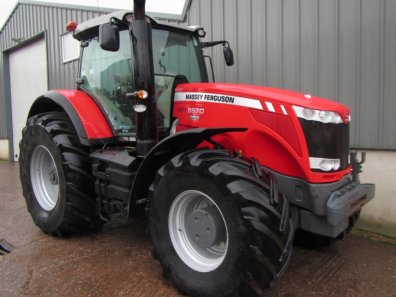 Massey Ferguson 8670