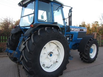 Ford 8830