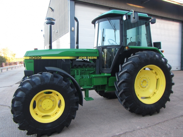 John Deere 3050