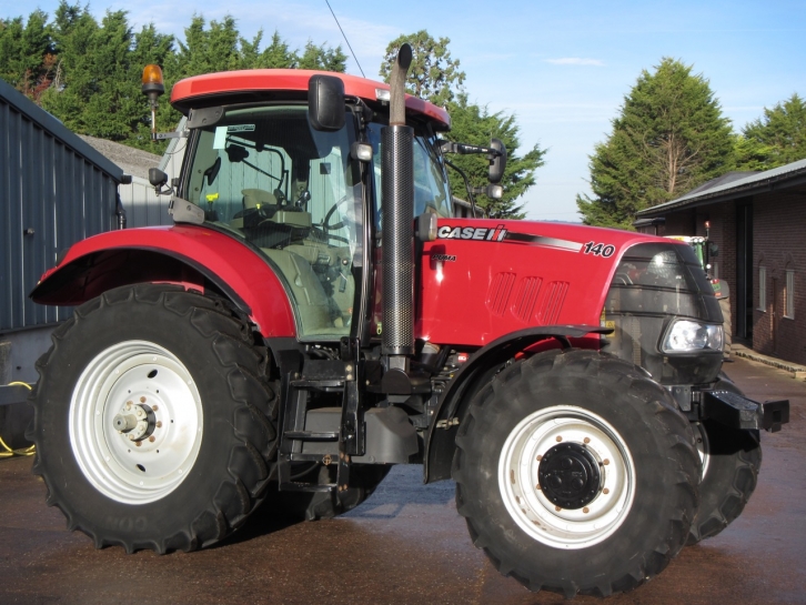 Case Puma 140