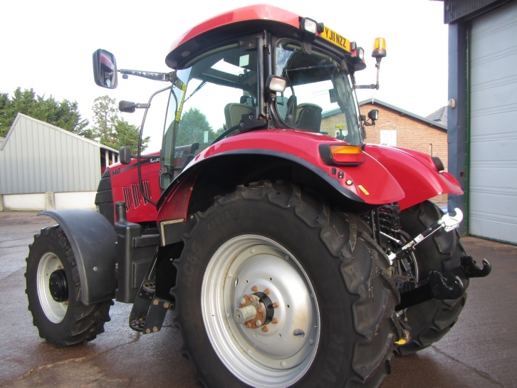Case Puma 140