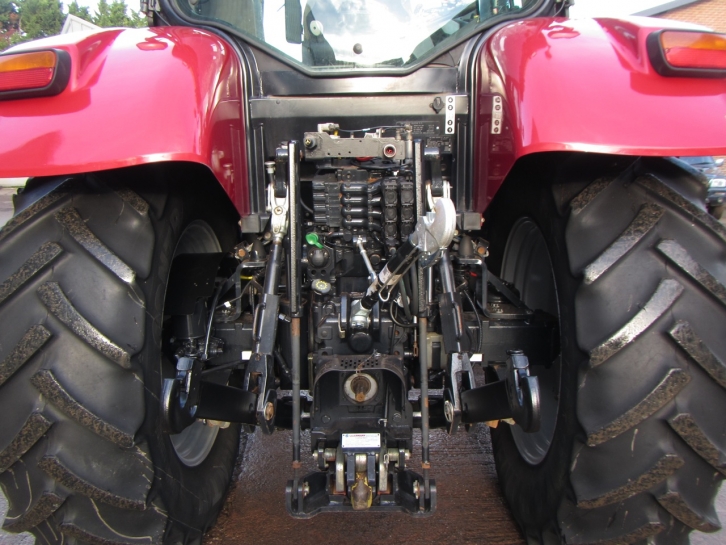 Case Puma 140