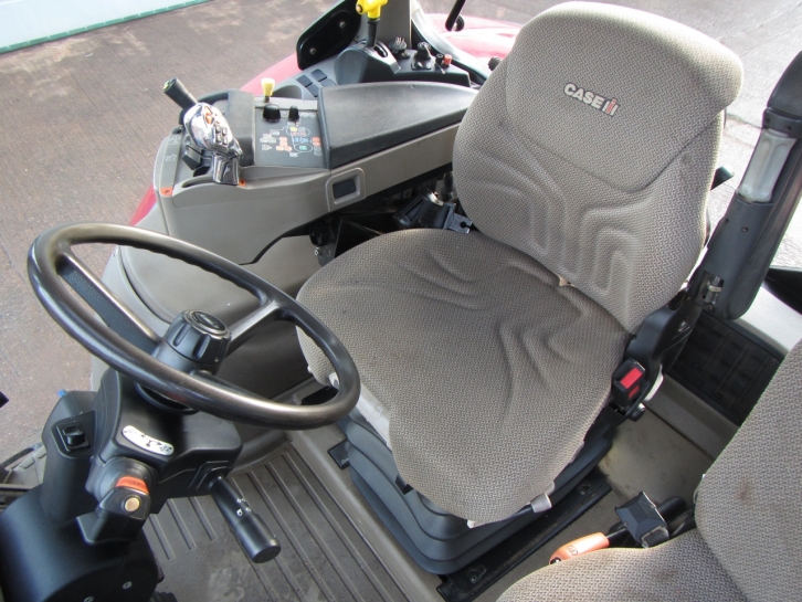 Case Puma 140