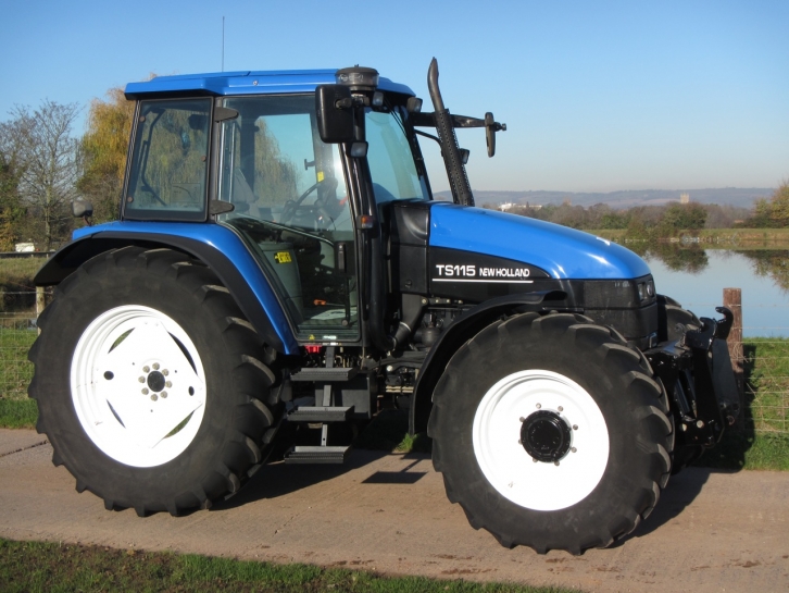 New Holland TS115