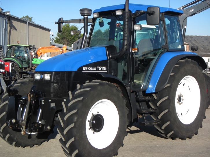 New Holland TS115