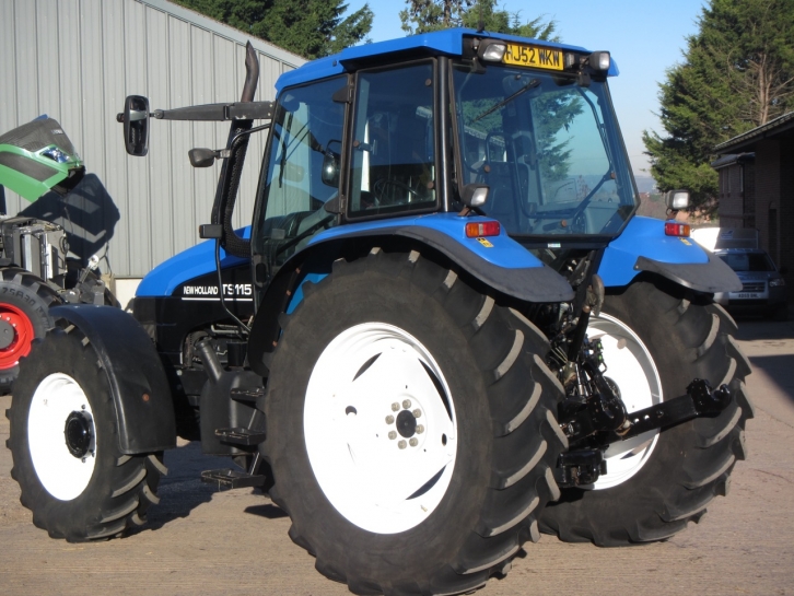New Holland TS115